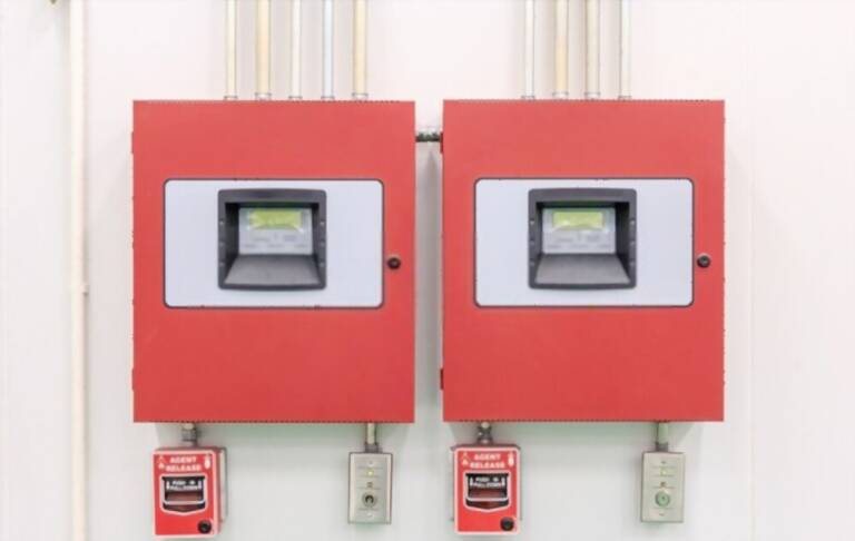 لوحة تحكم انذار الحريق - Fire Alarm Control Panel